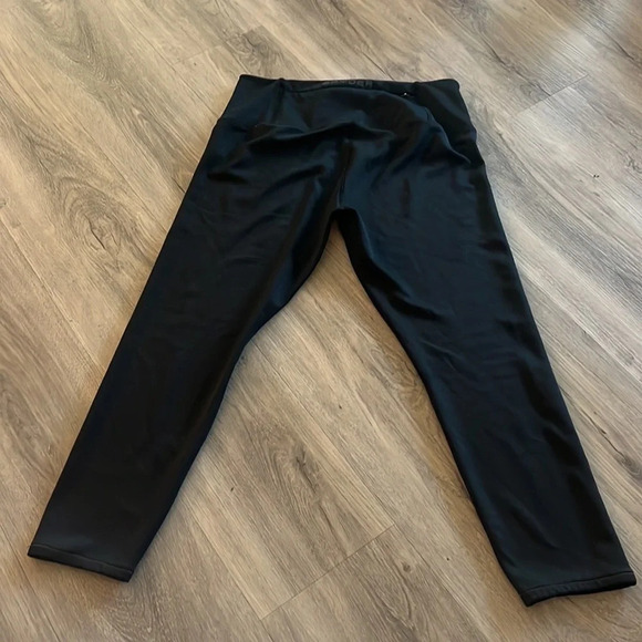 Spyder black Capri pants size medium - Picture 7 of 12